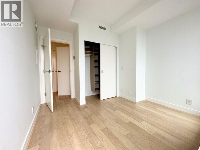 Photo du bâtiment - 1480 Howe St