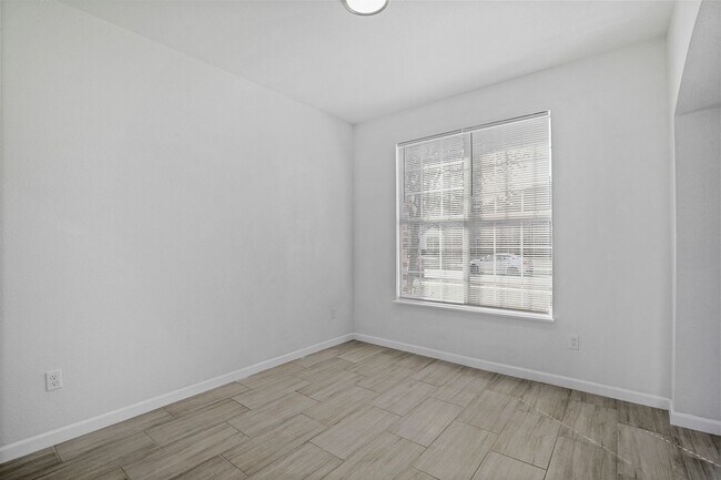 Building Photo - Gorgeous newly rennovated Frisco's Grayhaw...