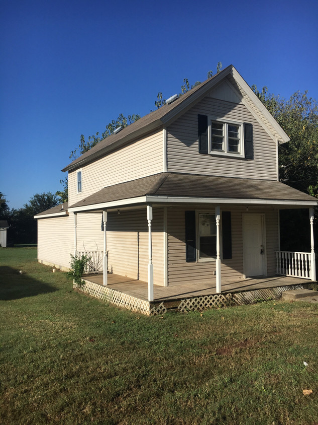 Foto principal - 1505 E 26th St