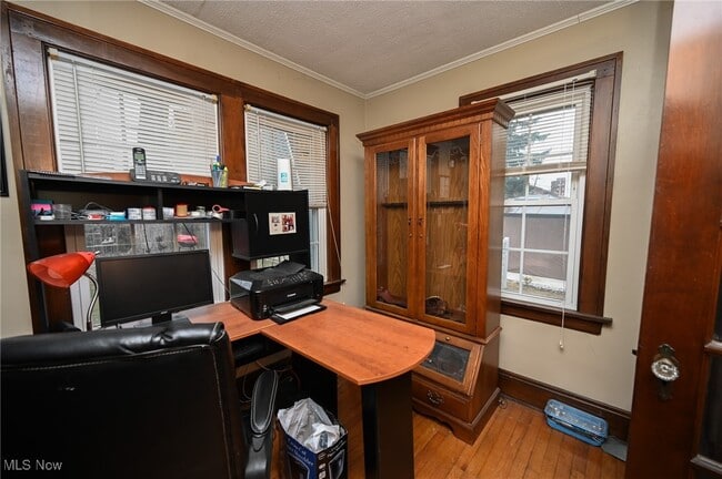 Building Photo - 10804 Penfield Ave