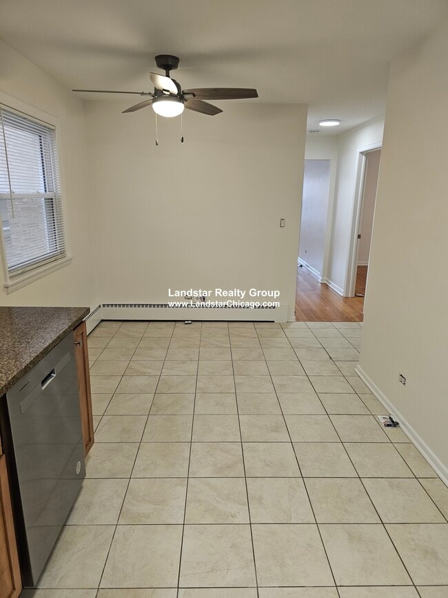 Building Photo - 7247 W Touhy Ave
