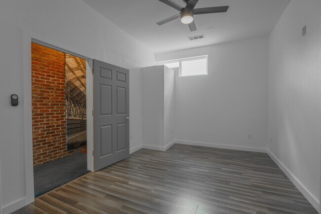 Foto del edificio - 7240 W Custer Ave