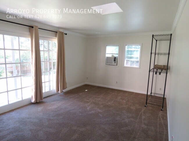 Foto del edificio - Cozy Backyard Studio