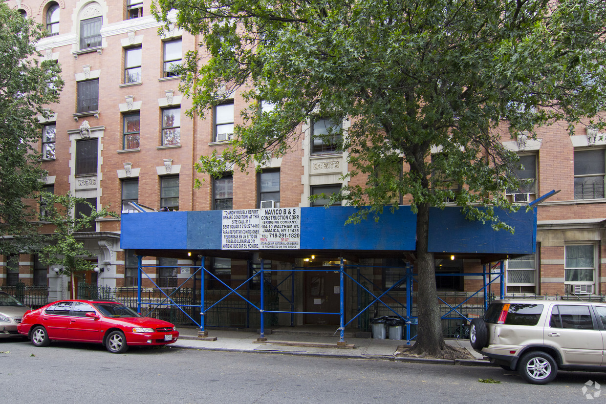 Building Photo - 475 E 140th St