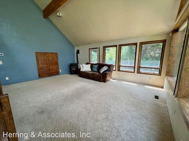 Building Photo - 3 br, 4 bath House - 4755 Squilchuck Rd