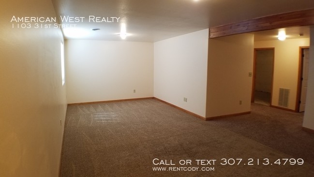 Building Photo - 4bed/3bath/1car