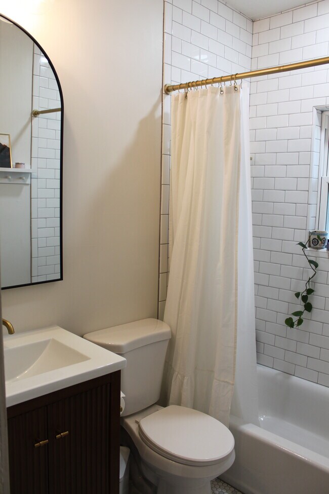 Foto del edificio - 757 E Ramona Ave