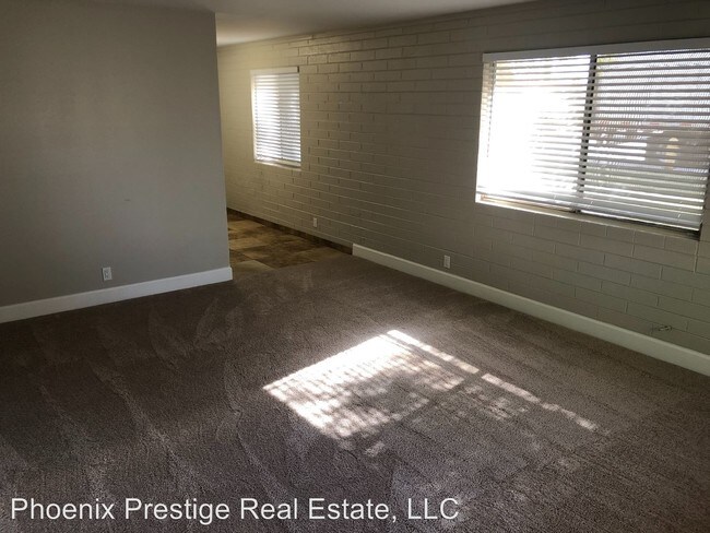 Building Photo - 6037 N 23rd Ave