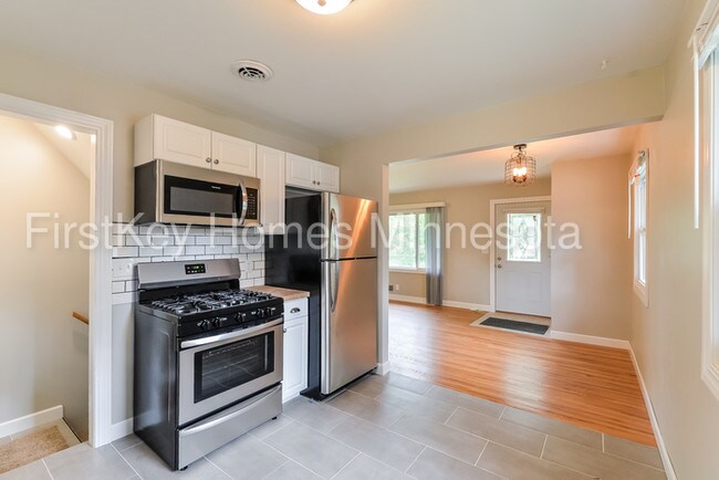 Foto del edificio - 11712 Norway St NW