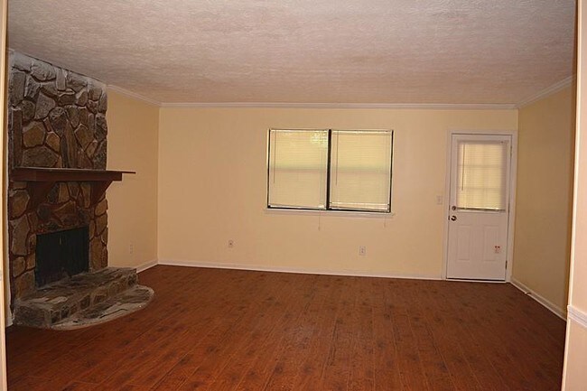 Building Photo - 5345 Lambert Dr