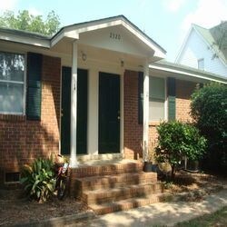 Building Photo - 2320 Gadsden St