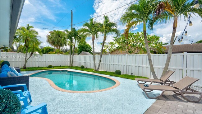Foto del edificio - 11370 NW 46th Pl