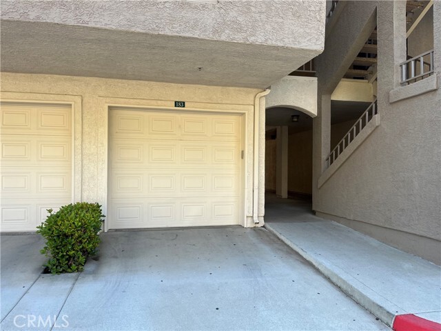 Building Photo - 1010 La Terraza Cir
