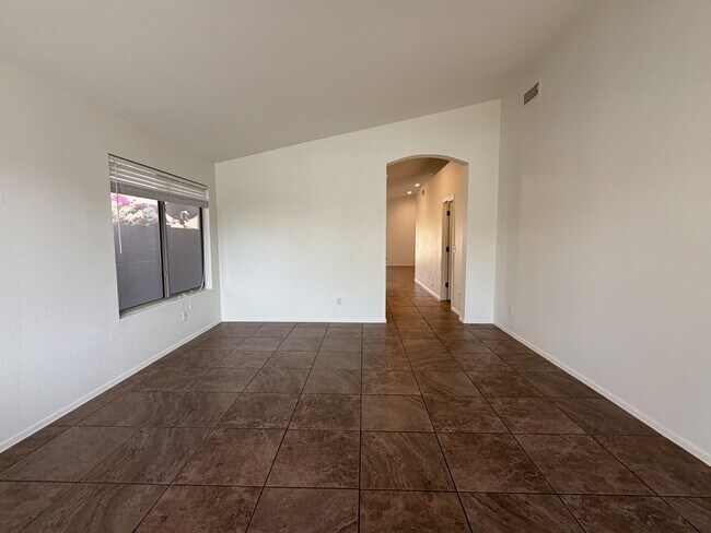 Foto del edificio - 4657 E Matt Dillon Trail