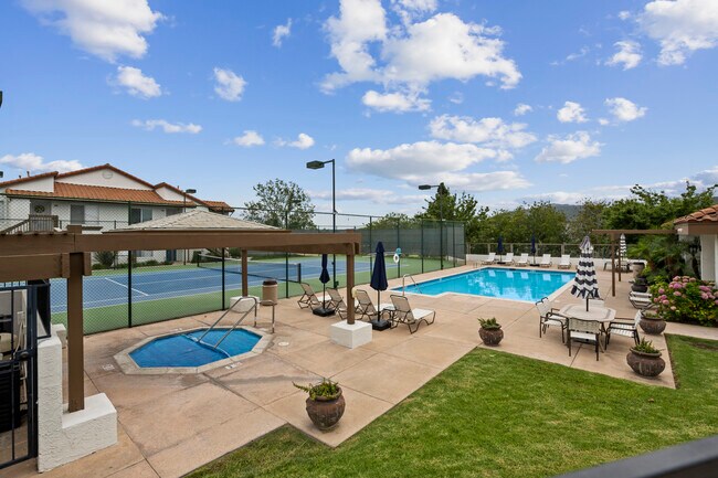 Foto del edificio - 858 S Rancho Santa Fe Rd