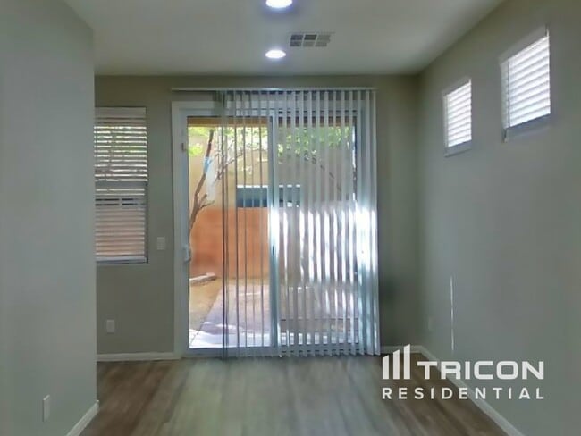 Building Photo - 7549 Brisa Del Mar Ave