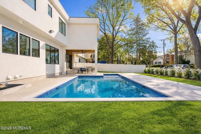 Building Photo - 150 Ampere Ave