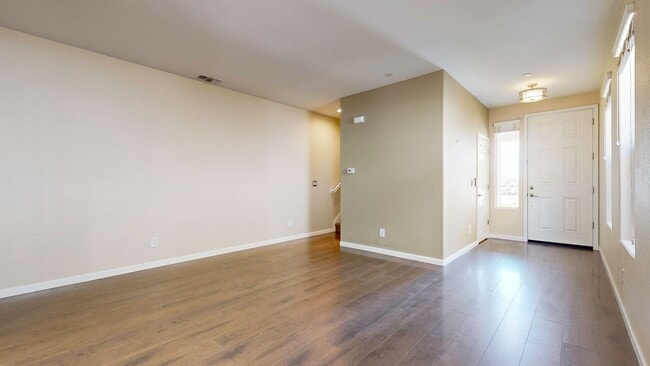 Foto del edificio - Coming Soon! Beautiful 3 bedroom 2.5 bath ...
