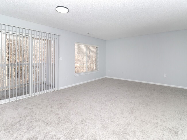 The Oaks Apartments in Lincolnton, NC - The Oaks Apartments