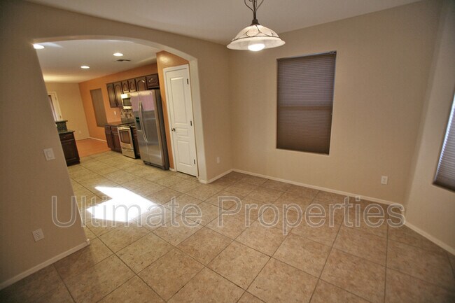 Building Photo - 16269 W Hope Dr