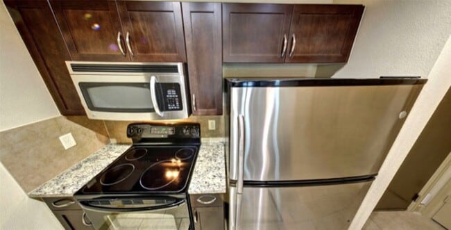 Building Photo - 3333 Weslayan St