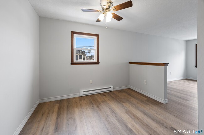 Foto del edificio - 46 N Cherry St