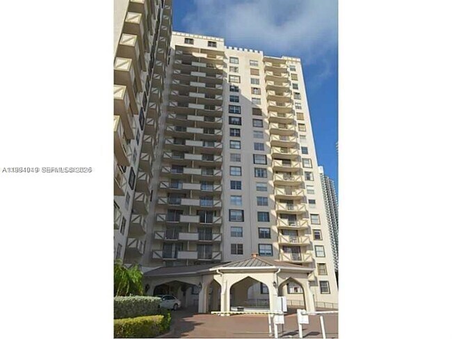 Foto del edificio - 1865 S Ocean Dr