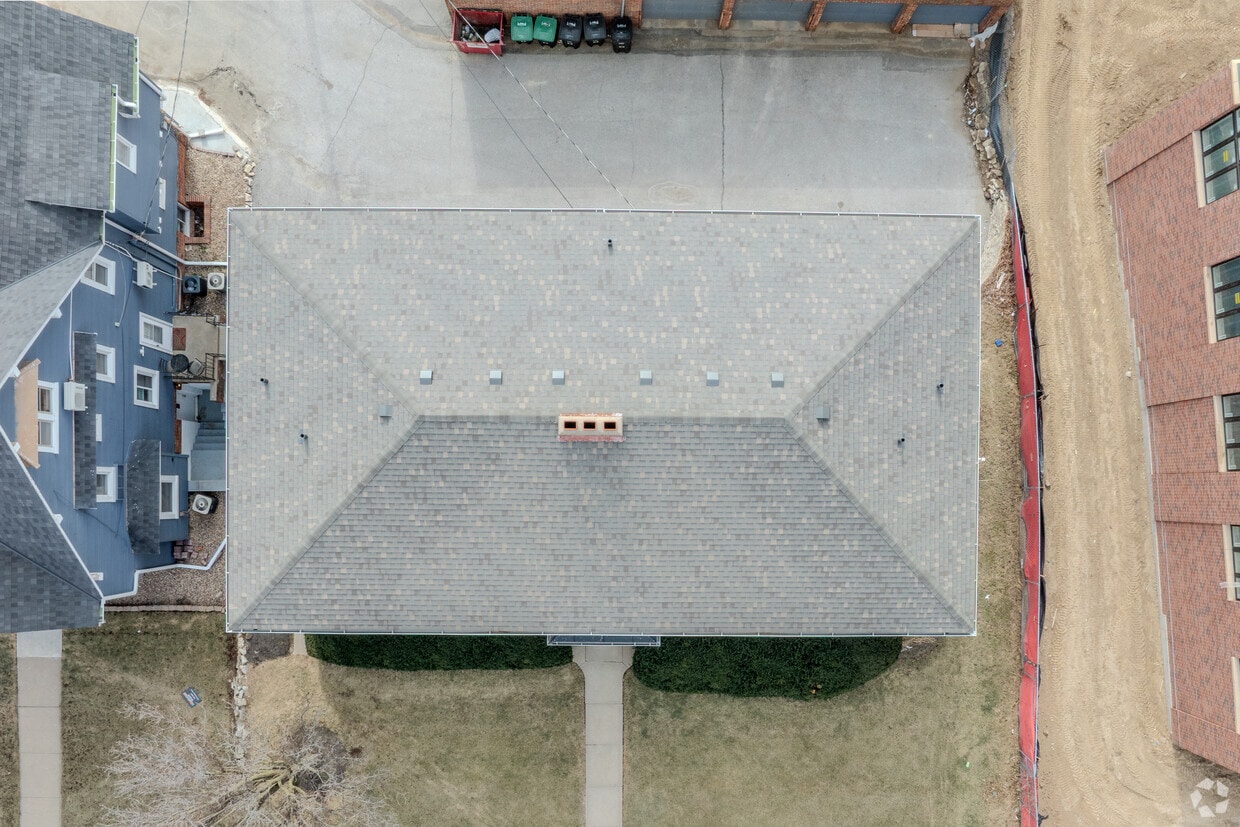 Building Photo - Dewey Apartments