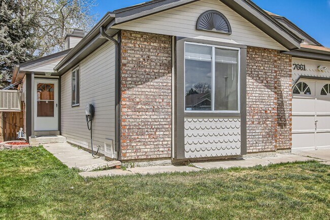 Foto del edificio - Cute & Cozy 3 Bed 2 Bath Ranch Style Home ...