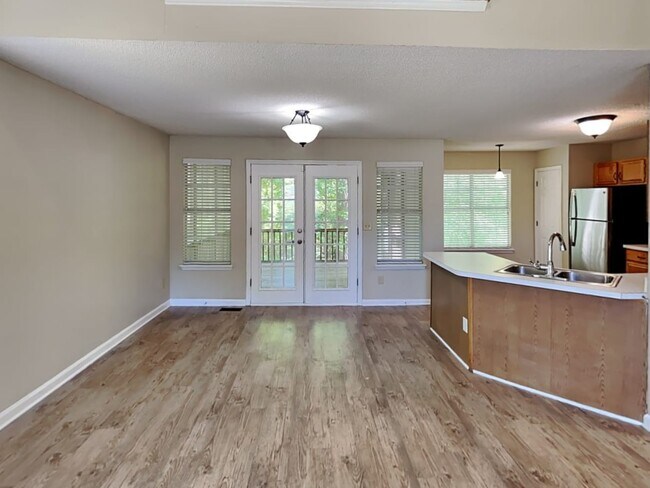 Foto del edificio - 1426 Chapel Hill Ln SW