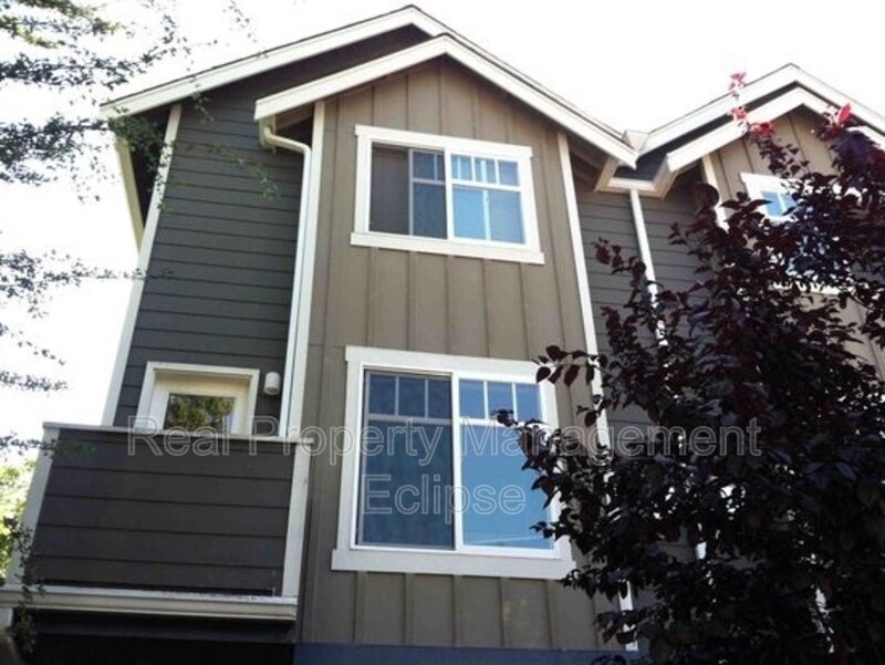 Foto principal - 5260 Brooklyn Ave NE