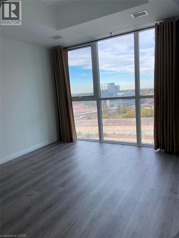 Building Photo - 108 Garment St