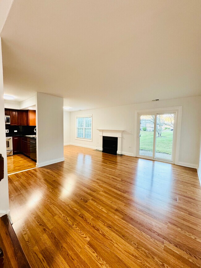 Building Photo - 35 Foxcroft Rd