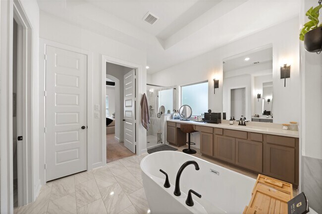 Foto del edificio - 161 Hbr Hls Dr