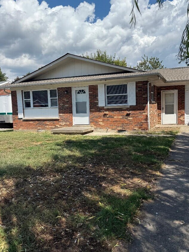 Foto principal - 609 Rogers Rd
