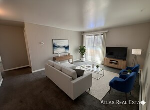 Building Photo - 839 E San Miguel St