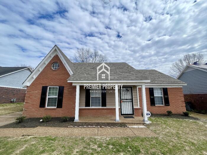 Primary Photo - 2606 Appling Crest - Available Now!