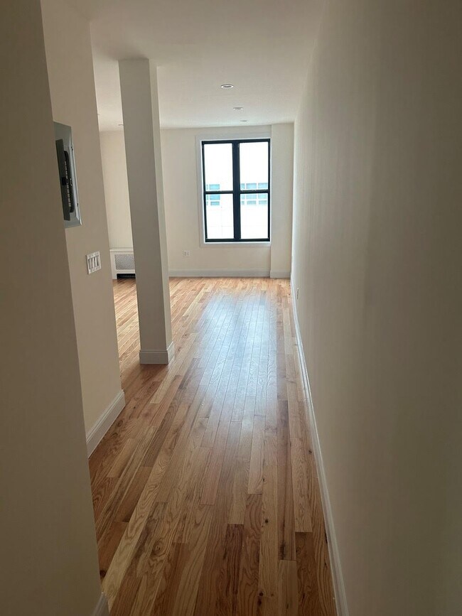 Building Photo - 260 Convent Ave