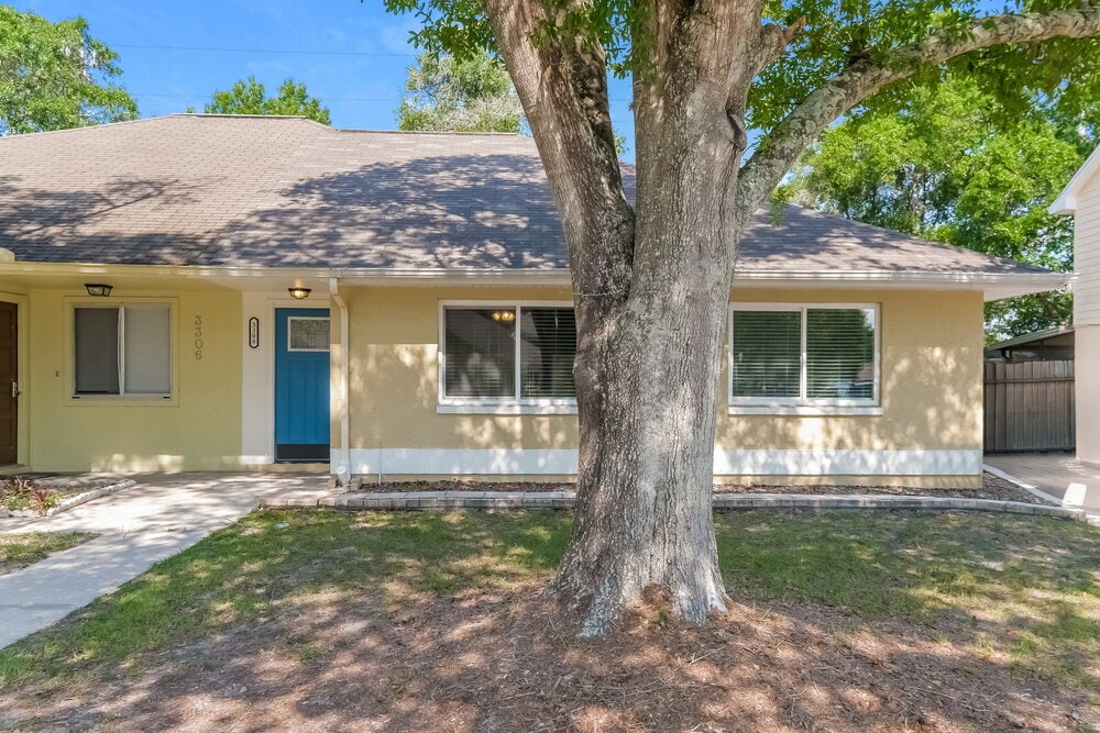 Primary Photo - 3308 Laurel Dale Dr