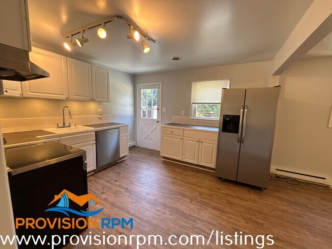 Foto del edificio - 322 Creek Blvd