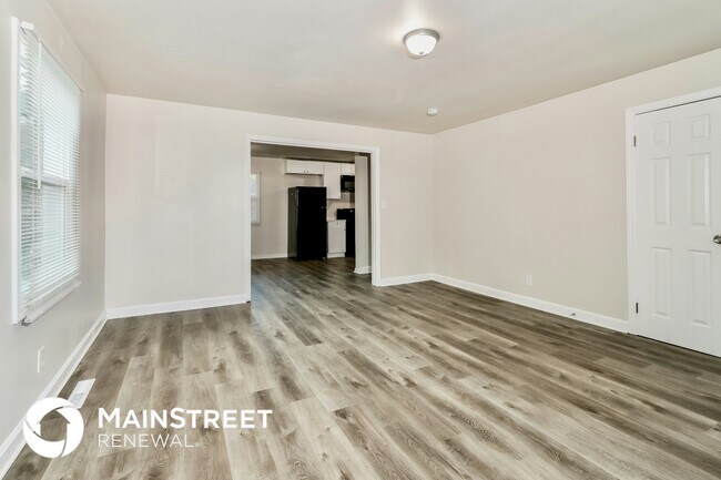 Foto del edificio - 5401 Johnsontown Rd