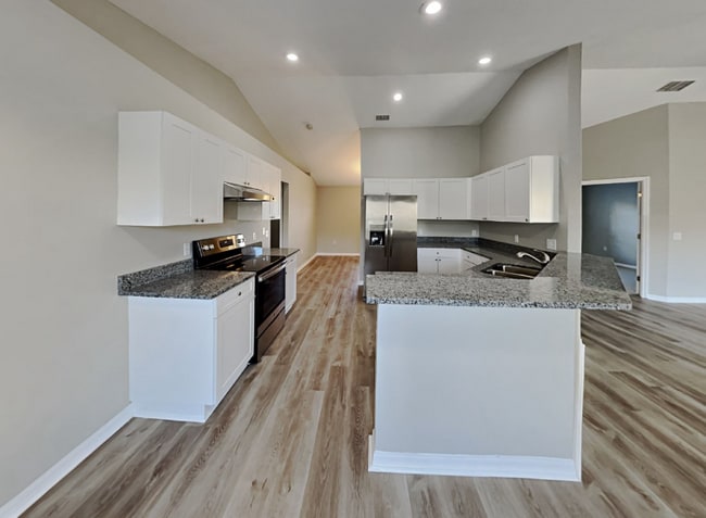 Foto del edificio - 3183 Thoroughbred Loop N