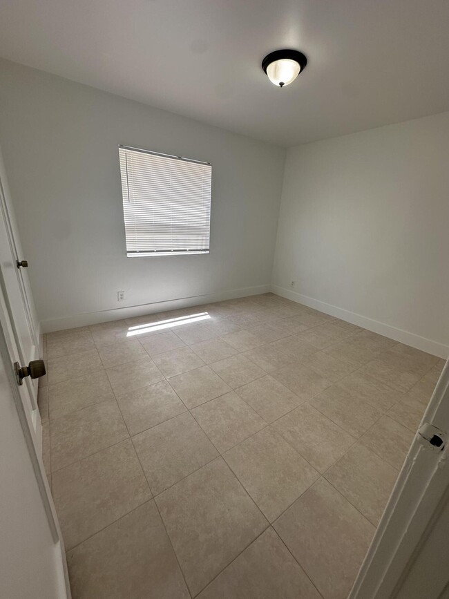 Foto del edificio - 410 44th St