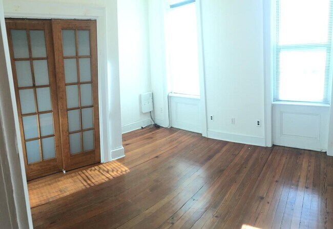 Foto del edificio - 320 Communipaw Ave