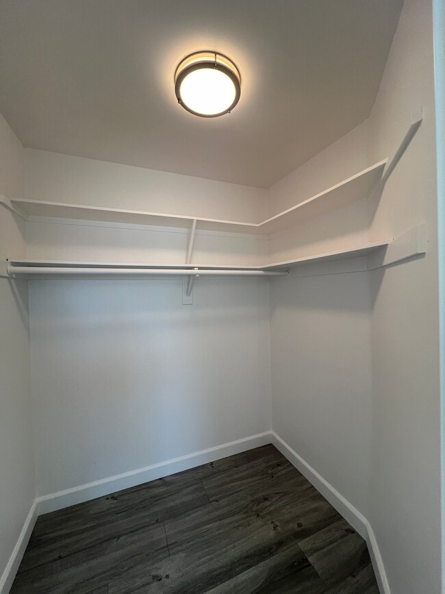Foto del edificio - 1639 W 205th St
