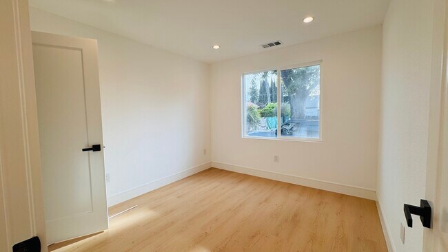 Foto del edificio - 374 S 21st St