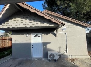 Building Photo - 2743 E 1/2 St