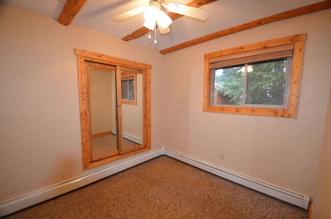 Foto del edificio - 471 High Point Dr