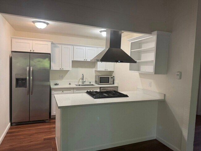 Foto del edificio - 4973-4975 Summerwood Circle