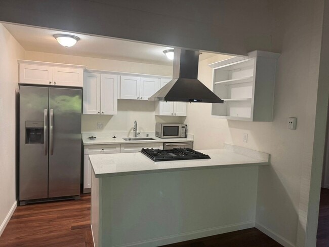 Building Photo - 4973-4975 Summerwood Circle